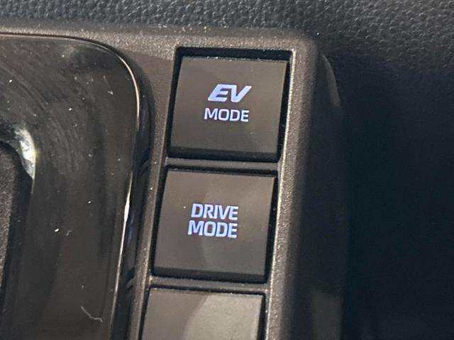 シエンタ ハイブリッドＺ　禁煙車　純正１０型ナビ　全周囲カメラ　トヨタセーフティセンス　ブラインドスポットモニター　レーダークルーズ　両側パワースライドドア　純正オプション１５インチアルミ　ＬＥＤヘッド　スマートキー　ＥＴＣ（33枚目）