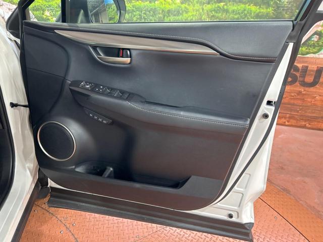 ＮＸ ＮＸ２００ｔ　Ｉパッケージ　禁煙車　ガラスルーフ　純正ＳＤナビ　バックカメラ　衝突被害軽減システム　レーダークルーズ　ドラレコ　コーナーセンサー　スマートキー　３眼ＬＥＤヘッドライト　ＥＴＣ（44枚目）
