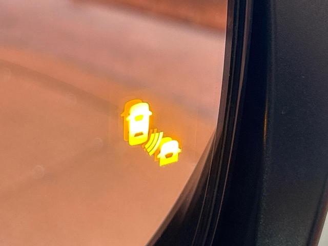 セレナ ｅ－パワー　ハイウェイスターＶ　禁煙車　両側電動スライドドア　純正１０型ナビ　全周囲カメラ　衝突被害軽減システム　レーダークルーズ　ＥＴＣ　ドラレコ　ブラインドスポットモニター　コーナーセンサー　デジタルインナーミラー　スマートキー（7枚目）