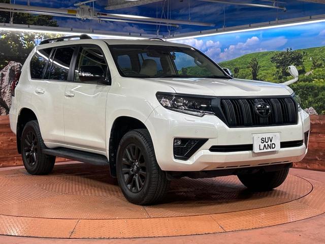 ランドクルーザープラド ＴＸ　Ｌパッケージ　マットブラックエディション　禁煙車　７人乗り　サンルーフ　ＳＤナビ　バックカメラ　トヨタセーフティセンス　レーダークルーズ　レザーシート　前席シートエアコン　ドラレコ　コーナーセンサー　スマートキー　ＬＥＤヘッド（17枚目）