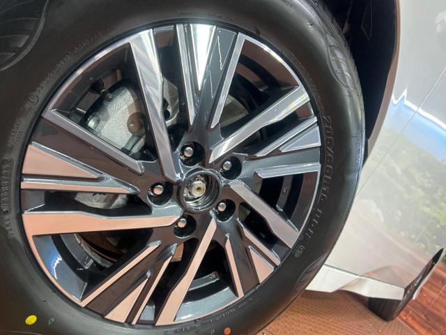 セレナ ハイウェイスターＶ　登録済み未使用車　メーカーオプション１２型ナビ　全周囲カメラ　エマージェンシーブレーキ　プロパイロット　両側パワースライドドア　ブラインドスポットモニター　ＬＥＤヘッド　純正１６インチアルミ　ＥＴＣ（13枚目）