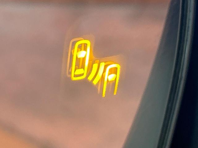 �y�u���C���h�X�|�b�g���j�^�[�z���s���A�h�A�~���[�̎��p�ɂȂ�₷���ӏ��Ɍ㑱�Ԃ��ڋ߂���ƃT�C�h�~���[�̃����Y�Ɍx����\���I�h���C�o�[�ɒ��ӊ��N�����Ă���܂��B