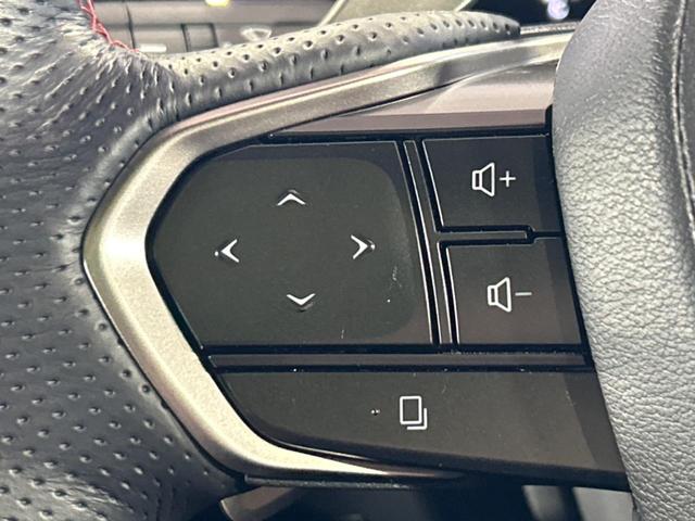 ＮＸ ＮＸ３５０ｈ　Ｆスポーツ　禁煙車　サンルーフ　全周囲カメラ　衝突被害軽減システム　レーダークルーズ　電動リアゲート　赤レザーシート　全席シートヒーター　前席シートエアコン　ドラレコ　コーナーセンサー　スマートキー　１００Ｖ電源（50枚目）