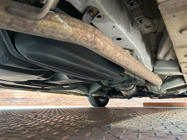 フリード Ｇ　エアロ　ジャストセレクション　禁煙車　パワースライドドア　純正ナビ　バックカメラ　ＥＴＣ　Ｂｌｕｅｔｏｏｔｈ接続　ＣＤ／ＤＶＤ再生　オートエアコン　ＨＩＤヘッド　純正１５インチアルミ　オートライト　フルセグＴＶ　パワーウインドウ（40枚目）