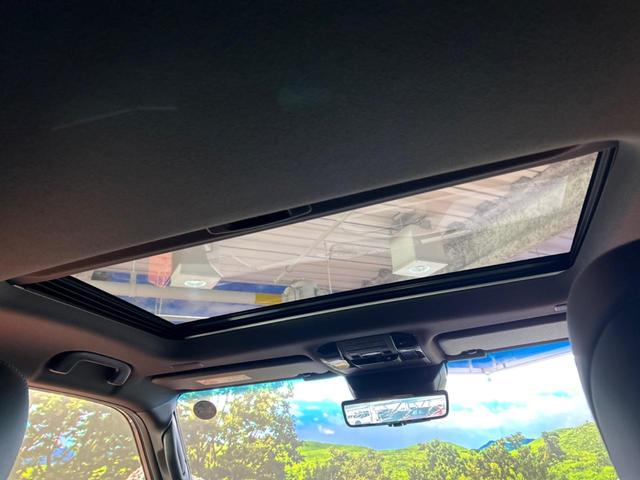 ランドクルーザー２５０ ＶＸ　禁煙車　サンルーフ　純正１２型ナビ　全周囲カメラ　レーダークルーズ　セーフティセンス　一眼丸目ＬＥＤヘッドライト　電動リアゲート　レザーシート　前席シートエアコン　パワーシート　コーナーセンサー（26枚目）