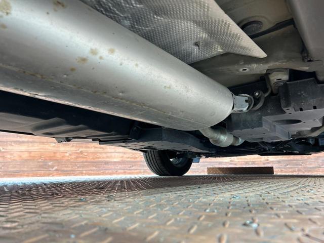 ハリアー プレミアム　アドバンスドパッケージ　禁煙車　純正９型ナビ　ＪＢＬサウンドシステム　全周囲カメラ　衝突被害軽減システム　レーダークルーズコントロール　電動リアゲート　パワーシート　ドライブレコーダー　コーナーセンサー　スマートキー　ＥＴＣ（52枚目）