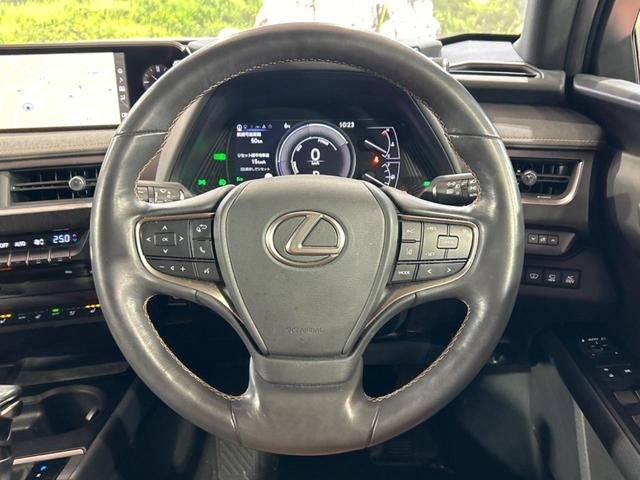 �y�����v�����X�e�A�����O�z�㎿�Ȋv���g�p���邱�ƂŁA��ɂ����������݂ƂĂ��^�]���₷���n���h���ł���