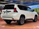TX Lパッケージ 4WD メーカーナビ 7人乗り サンルーフ 全周囲カメラ 衝突被害軽減システム レーダークルーズ 禁煙車 レザーシート 前席シートエアコン ドラレコ コーナーセンサー LEDヘッド ルーフレール(17枚目)