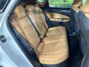 後部座席も気になるようなキズ・汚れやへたり等、大きなダメージはなく、良好な状態です。