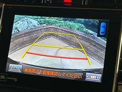 【バックカメラ】駐車時に後方がリアルタイム映像で確認できます。大型商業施設や立体駐車場での駐車時や、夜間のバック時に大活躍！運転スキルに関わらず、今や必須となった装備のひとつです！ 5