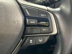 �ڥ����ץƥ��֥��롼������ȥ�����۹�®ƻϩ�Ǥ�Ĺ��Υ���Ԥ��ڤˡ�����ư��®�٤��ݤĥ��롼������ȥ����뤬�����ͷڸ������ƥ��Ϣ�Ȥ��������μ�ξ���Τ��Ƽִ֤��ݤĤ褦��®��Ĵ�ᤷ�Ƥ���ޤ����� 7