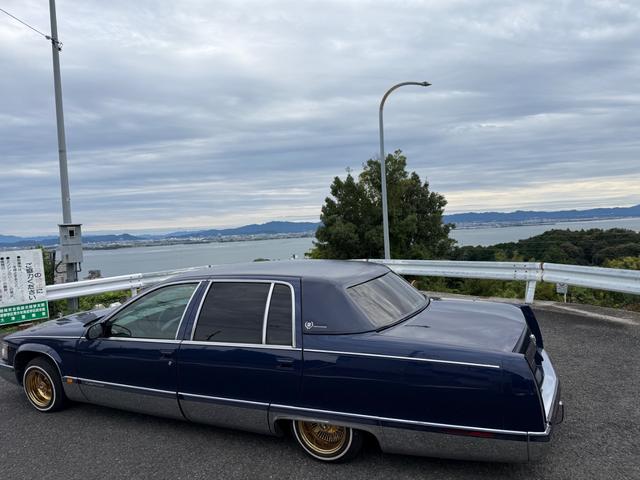 CADILLAC CADILLAC FLEETWOOD BROUGHAM