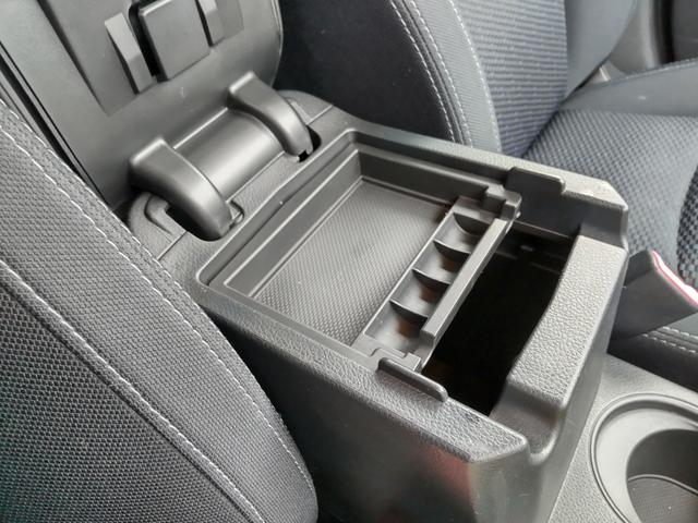 フォレスター ２．０ｉ－Ｓ　アイサイト　サンルーフ　レーダークルコン　ヒーター付電動シート　禁煙車　Ｃａｒｒｏｚｚｅｒｉａサイバーナビ　パワーバックドア　ルーフレール　スマートキー　Ｘモード　衝突軽減　車線逸脱警報　ＭＴモード　パドルシフト（47枚目）