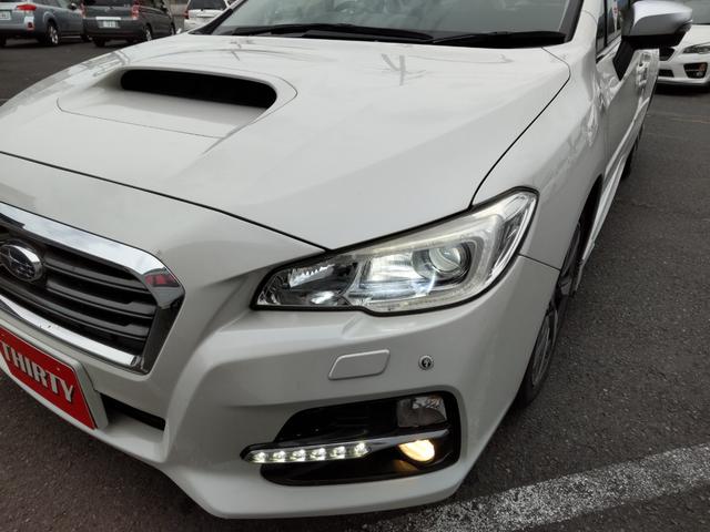 レヴォーグ １．６ＧＴアイサイト　４ＷＤ　前後クリアランスソナー　プッシュスタート　バックカメラ　純正ＳＤナビ地デジ　ビルトインＥＴＣ　アイサイトＶｅｒ３　衝突軽減ブレーキ　誤発進抑制　車線逸脱警報　ＬＥＤヘッドライト　純正１７ＡＷ（52枚目）