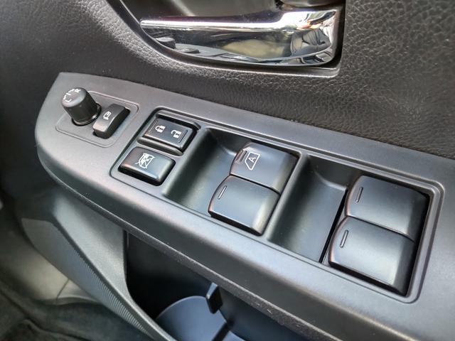 インプレッサスポーツ ２．０ｉアイサイト　大型リアスポイラー　禁煙車　アイサイトＶｅｒ２　Ｐスタート　スマートキー　パドルシフト　ＳＤナビ　Ｂｌｕｅｔｏｏｔｈオーディオ　ハンズフリー　ＥＴＣ　地デジＴＶ　レーダークルコン　衝突軽減ブレーキ（39枚目）