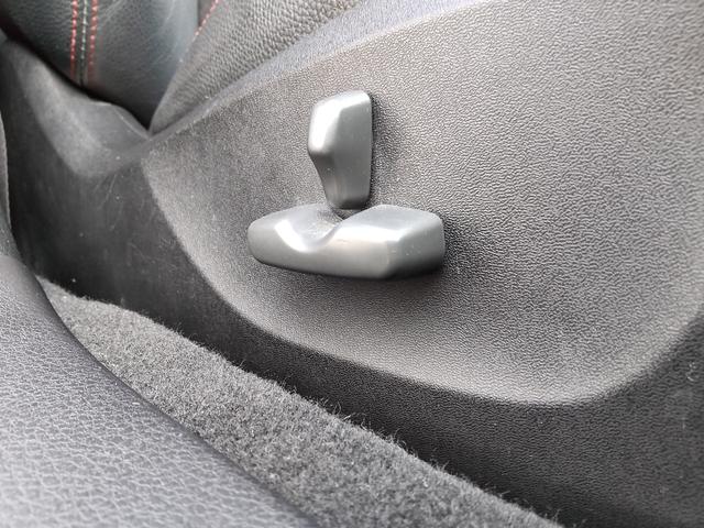 インプレッサ 2.0i-S リミテッド 4WD Bluetoothオーディオ ハンズフリー セミバケットシート プッシュスタート ビルトインETC アルミペダル パドルシフト フルエアロ ウィンカーミラー 純正17インチアルミホイール(7枚目)