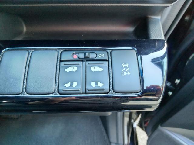 ステップワゴンスパーダ Ｚ　ＨＤＤナビエディション　フリップダウン　全周囲カメラ　両側パワスラ　ＨＤＤナビゲーション　ハンズフリー　バックカメラ　フロント・サイドカメラ　ビルトインＥＴＣ　スマートキー　横滑り防止装置（5枚目）
