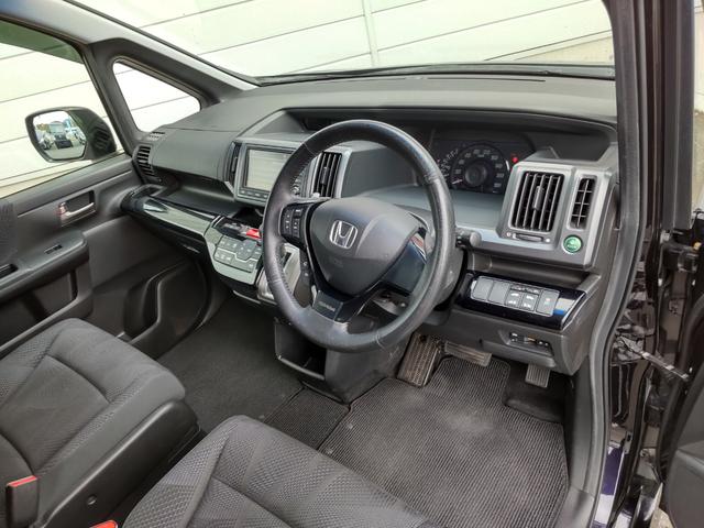 ステップワゴンスパーダ Ｚ　ＨＤＤナビエディション　フリップダウン　全周囲カメラ　両側パワスラ　ＨＤＤナビゲーション　ハンズフリー　バックカメラ　フロント・サイドカメラ　ビルトインＥＴＣ　スマートキー　横滑り防止装置（26枚目）