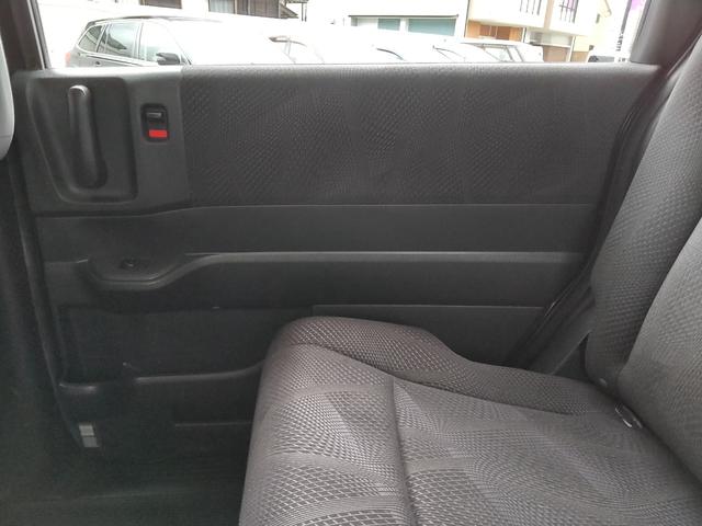 ステップワゴンスパーダ Ｚ　ＨＤＤナビエディション　フリップダウン　全周囲カメラ　両側パワスラ　ＨＤＤナビゲーション　ハンズフリー　バックカメラ　フロント・サイドカメラ　ビルトインＥＴＣ　スマートキー　横滑り防止装置（28枚目）