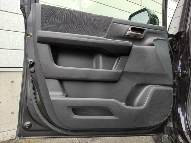 ステップワゴンスパーダ Ｚ　ＨＤＤナビエディション　フリップダウン　全周囲カメラ　両側パワスラ　ＨＤＤナビゲーション　ハンズフリー　バックカメラ　フロント・サイドカメラ　ビルトインＥＴＣ　スマートキー　横滑り防止装置（30枚目）