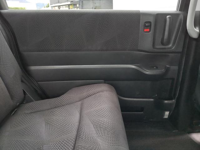 ステップワゴンスパーダ Ｚ　ＨＤＤナビエディション　フリップダウン　全周囲カメラ　両側パワスラ　ＨＤＤナビゲーション　ハンズフリー　バックカメラ　フロント・サイドカメラ　ビルトインＥＴＣ　スマートキー　横滑り防止装置（31枚目）