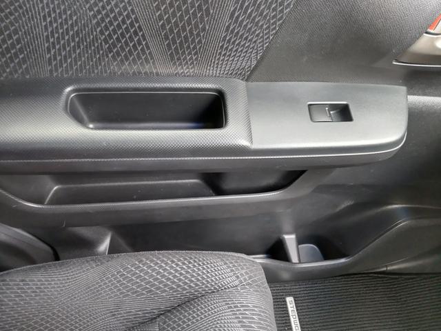 ステップワゴンスパーダ Ｚ　ＨＤＤナビエディション　フリップダウン　全周囲カメラ　両側パワスラ　ＨＤＤナビゲーション　ハンズフリー　バックカメラ　フロント・サイドカメラ　ビルトインＥＴＣ　スマートキー　横滑り防止装置（43枚目）