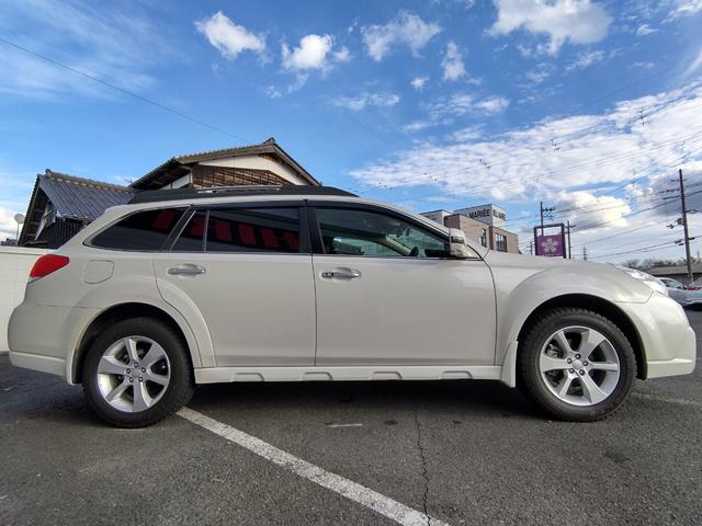 レガシィアウトバック ２．５ｉアイサイト　ＥＸエディションＩＩ　柿本改インテークチャンバー、マフラー　ＳＴｉタワーバー、アルミペダル、Ｐスタートスイッチ　前方ドラレコ　ＥＴＣ　ＳＤナビ　Ｂカメラ　レーダークルコン　パドルシフト　電動パーキングブレーキ（19枚目）