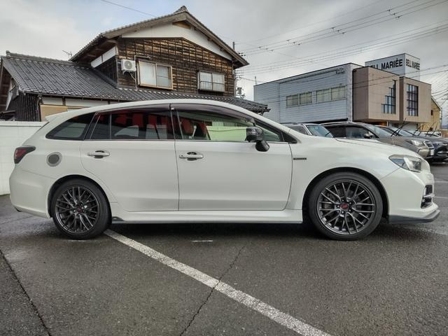 レヴォーグ １．６ＧＴ－Ｓアイサイト　ターボ　４ＷＤ　ＳＴｉフルエアロ　ＧＡＮＡＤＯＲマフラー　社外リアテール　ＳＴｉ１８インチアルミホイール　ＳＤナビ　Ｂカメラ　ＥＴＣ　レーダークルコン　Ｂｌｕｅｔｏｏｔｈオーディオ　フルレザーシート（19枚目）