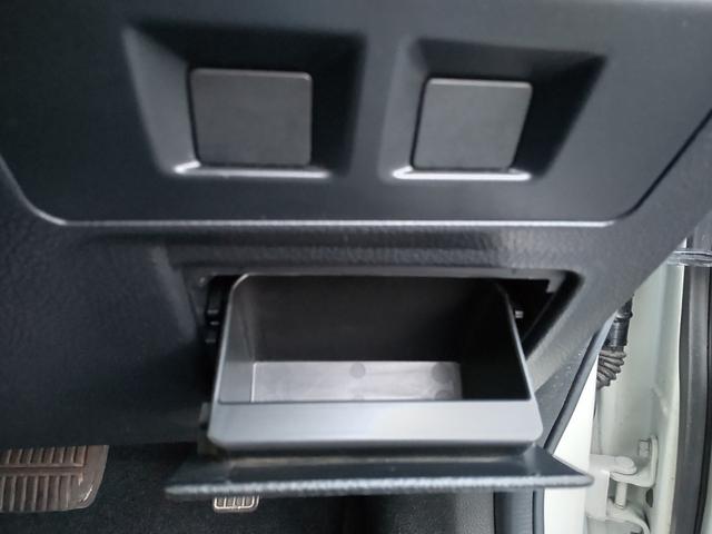 インプレッサスポーツ １．６ｉ　ＥＴＣ　ＣＤオーディオ　ＵＳＢ接続　ＡＵＸ接続　横滑り防止　キーレス　社外１５インチアルミホイール　スタッドレスタイヤ　電格ミラー　マニュアルモード付ＣＶＴ　盗難防止装置　パワーウィンドウ（70枚目）