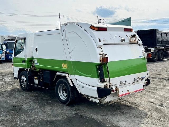 キャンター 　パッカー車・巻込み式・新明和・塵芥車（6枚目）