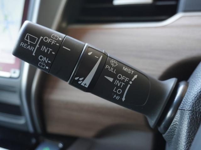 フリードハイブリッド ハイブリッド・Ｇホンダセンシング　純正９インチナビ（ＶＸＭ－２１７ＶＦＮｉ）　フルセグ　リアカメラ　ＥＴＣ（ナビ連動）　衝突軽減ブレーキ　両側電動ドア　シートヒーター　ウォークスルー　レーンアシスト　ＬＥＤオートライト　ＣＤ　ＤＶＤ（47枚目）