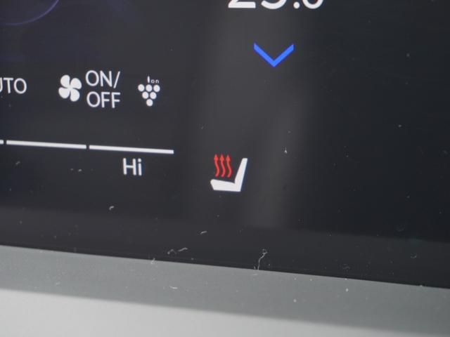 アコード ｅ：ＨＥＶ　弊社デモカー　コネクトディスプレイナビ　フルセグＴＶ　全周囲カメラ　ＥＴＣ２．０（ナビ連動）　前後障害物センサー　衝突軽減ブレーキ　本革電動シート　シートヒーター　ブラインドスポット　オートハイビーム（17枚目）