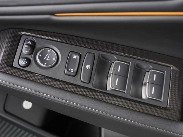 アコード ｅ：ＨＥＶ　弊社デモカー　コネクトディスプレイナビ　フルセグＴＶ　全周囲カメラ　ＥＴＣ２．０（ナビ連動）　前後障害物センサー　衝突軽減ブレーキ　本革電動シート　シートヒーター　ブラインドスポット　オートハイビーム（45枚目）