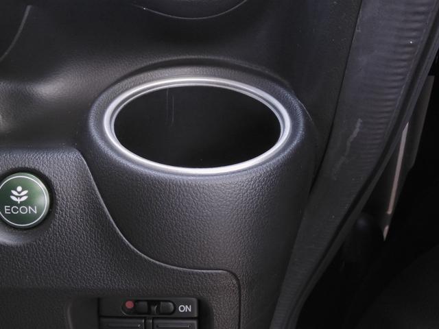 N-BOX GターボSSパッケージ ワンオーナー 8インチナビ(VXM-175VFEi) フルセグ バックカメラ ETC スマートキー 両側電動スライドドア シートヒーター HIDオートライト クルーズコントロール 衝突被害軽減ブレーキ(68枚目)