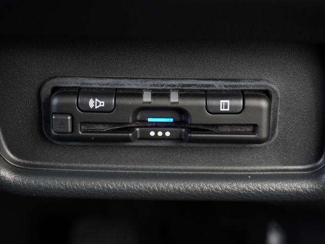 オデッセイハイブリッド ｅ：ＨＥＶアブソルート・ＥＸ　弊社デモカー　１１．４インチナビ　（ＬＸＭ－２４７ＶＦＬｉ）　フルセグ　全周囲カメラ　ＥＴＣ　ドラレコ（ナビ連動）　前後障害物センサー　電動リアゲート・本革シート　シートヒーター　ブラインドスポット（6枚目）