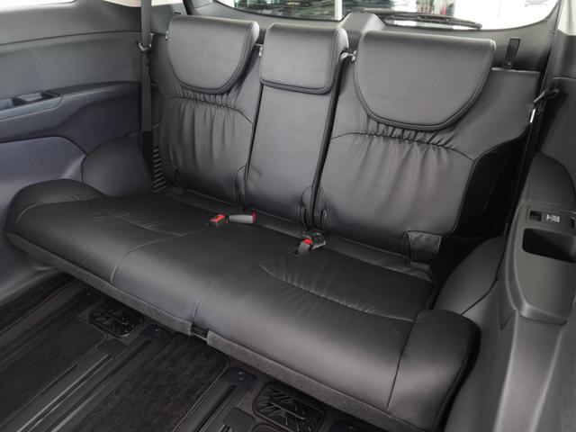 オデッセイハイブリッド ｅ：ＨＥＶアブソルート・ＥＸ　弊社デモカー　１１．４インチナビ　（ＬＸＭ－２４７ＶＦＬｉ）　フルセグ　全周囲カメラ　ＥＴＣ　ドラレコ（ナビ連動）　前後障害物センサー　電動リアゲート・本革シート　シートヒーター　ブラインドスポット（12枚目）