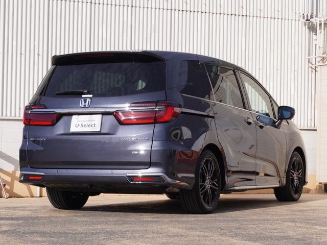 オデッセイハイブリッド ｅ：ＨＥＶアブソルート・ＥＸ　弊社デモカー　１１．４インチナビ　（ＬＸＭ－２４７ＶＦＬｉ）　フルセグ　全周囲カメラ　ＥＴＣ　ドラレコ（ナビ連動）　前後障害物センサー　電動リアゲート・本革シート　シートヒーター　ブラインドスポット（15枚目）