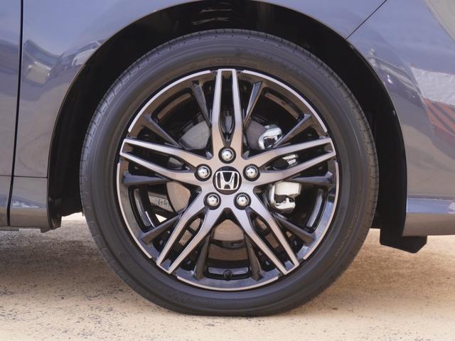 オデッセイハイブリッド ｅ：ＨＥＶアブソルート・ＥＸ　弊社デモカー　１１．４インチナビ　（ＬＸＭ－２４７ＶＦＬｉ）　フルセグ　全周囲カメラ　ＥＴＣ　ドラレコ（ナビ連動）　前後障害物センサー　電動リアゲート・本革シート　シートヒーター　ブラインドスポット（35枚目）