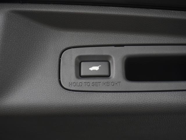 オデッセイハイブリッド ｅ：ＨＥＶアブソルート・ＥＸ　弊社デモカー　１１．４インチナビ　（ＬＸＭ－２４７ＶＦＬｉ）　フルセグ　全周囲カメラ　ＥＴＣ　ドラレコ（ナビ連動）　前後障害物センサー　電動リアゲート・本革シート　シートヒーター　ブラインドスポット（41枚目）