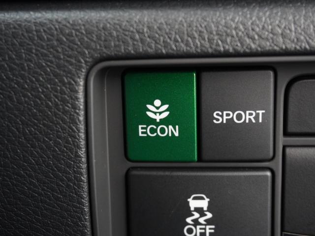 オデッセイハイブリッド ｅ：ＨＥＶアブソルート・ＥＸ　弊社デモカー　１１．４インチナビ　（ＬＸＭ－２４７ＶＦＬｉ）　フルセグ　全周囲カメラ　ＥＴＣ　ドラレコ（ナビ連動）　前後障害物センサー　電動リアゲート・本革シート　シートヒーター　ブラインドスポット（57枚目）