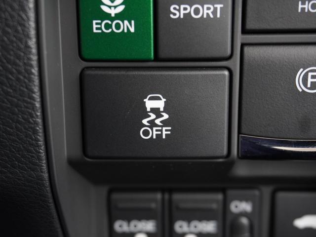 オデッセイハイブリッド ｅ：ＨＥＶアブソルート・ＥＸ　弊社デモカー　１１．４インチナビ　（ＬＸＭ－２４７ＶＦＬｉ）　フルセグ　全周囲カメラ　ＥＴＣ　ドラレコ（ナビ連動）　前後障害物センサー　電動リアゲート・本革シート　シートヒーター　ブラインドスポット（58枚目）