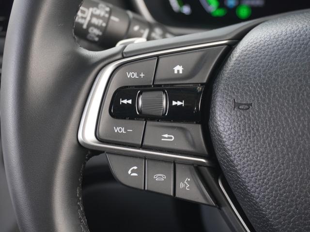 オデッセイハイブリッド ｅ：ＨＥＶアブソルート・ＥＸ　弊社デモカー　１１．４インチナビ　（ＬＸＭ－２４７ＶＦＬｉ）　フルセグ　全周囲カメラ　ＥＴＣ　ドラレコ（ナビ連動）　前後障害物センサー　電動リアゲート・本革シート　シートヒーター　ブラインドスポット（61枚目）