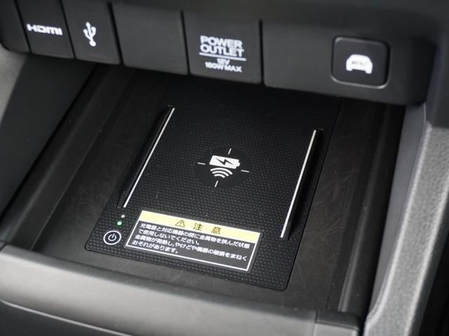 オデッセイハイブリッド ｅ：ＨＥＶアブソルート・ＥＸ　弊社デモカー　１１．４インチナビ　（ＬＸＭ－２４７ＶＦＬｉ）　フルセグ　全周囲カメラ　ＥＴＣ　ドラレコ（ナビ連動）　前後障害物センサー　電動リアゲート・本革シート　シートヒーター　ブラインドスポット（69枚目）