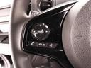 ◆オーディオリモコンスイッチ◆ハンドルにスイッチが装備されてます。視点をそらすことなく、ボリューム調整・オーディオソース切替・選曲が出来ます。安全運転しながら操作が可能になりました。