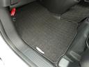 Ｈｏｎｄａ認定中古車に新品の純正フロアマットを装着しました。気分よくドライブをお楽しみいただけます♪