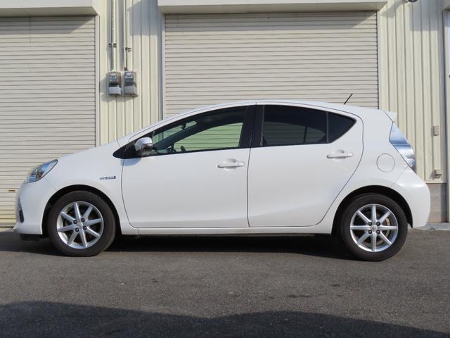 アクア Ｓ　走行距離無制限１年保証　ドラレコ　ＥＴＣ　Ｂｌｕｅｔｏｏｔｈ　　電動格納ミラー　純正アルミホイール　ナビ（8枚目）