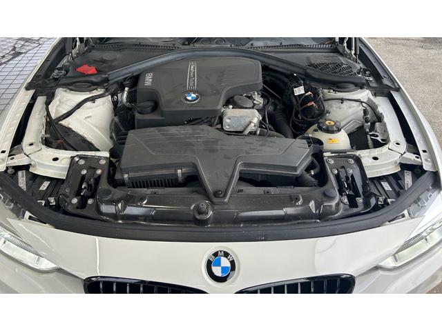 ３シリーズ ３２０ｉ　ｘＤｒｉｖｅ　Ｍスポーツ　４ＷＤ　純正ナビ　バックカメラ　ＣａｒＰｌａｙ　Ｂｌｕｅｔｏｏｔｈ　ミラー一体ＥＴＣ　社外マフラー　社外車高調　社外メーターシステム（49枚目）