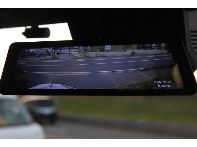 Ｇクラス Ｇ４００ｄ　ＡＭＧライン　ｍａｎｕｆａｋｔｕｒプログラム　ユーザー買取　禁煙車　記録簿　シートヒーター　シートエアコン　Ｂｒｕｍｅｓｔｅｒサラウンド　ＣａｒＰｌａｙ　３６０度カメラ　前後ドラレコ　サンルーフ（43枚目）