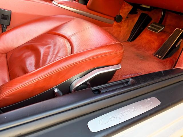 ケイマン Ｓ　ディプティック　希少テラコッタレザーシート　ディスプレイオーディオ　Ｂｌｕｅｔｏｏｔｈオーディオ　ＰＡＳＭ　ＰＳＭ　シートヒーター　減衰力調整　可変リアスポイラ　ＥＴＣ　レーダー探知機（50枚目）