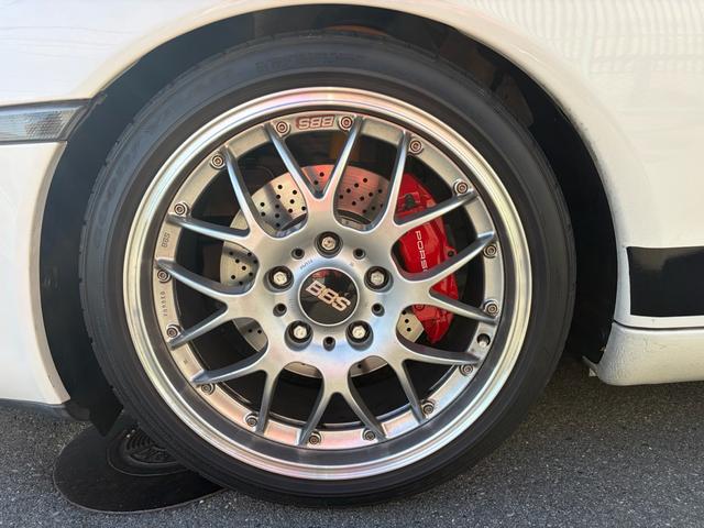 ９１１ ９１１カレラ　９９６後期　ローダウン　ＢＢＳホイール　レカロシート　ナビ　バックミラーモニター　レーダー探知機　ウォーターポンプ・サーモスタット・ファンベルト新品交換済　バッテリー新品交換済（20枚目）